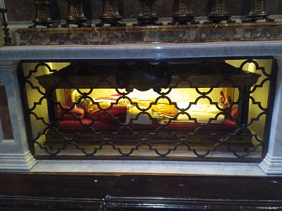     
:    -  .jpg
: 1177
:	90.0 
ID:	227